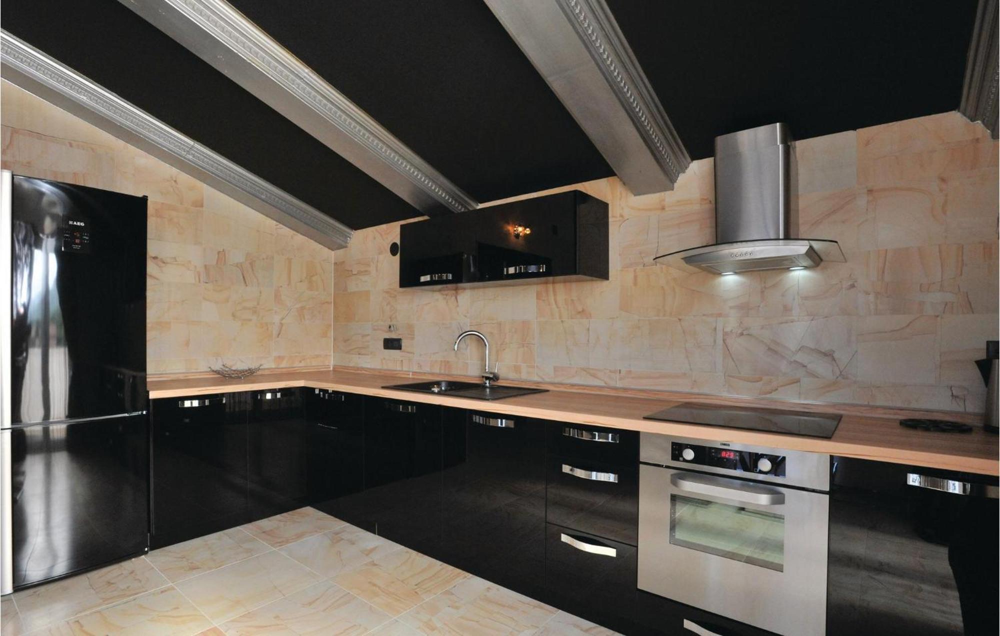 Amazing Home In Kastel Stari With House Sea View Kaštela Extérieur photo