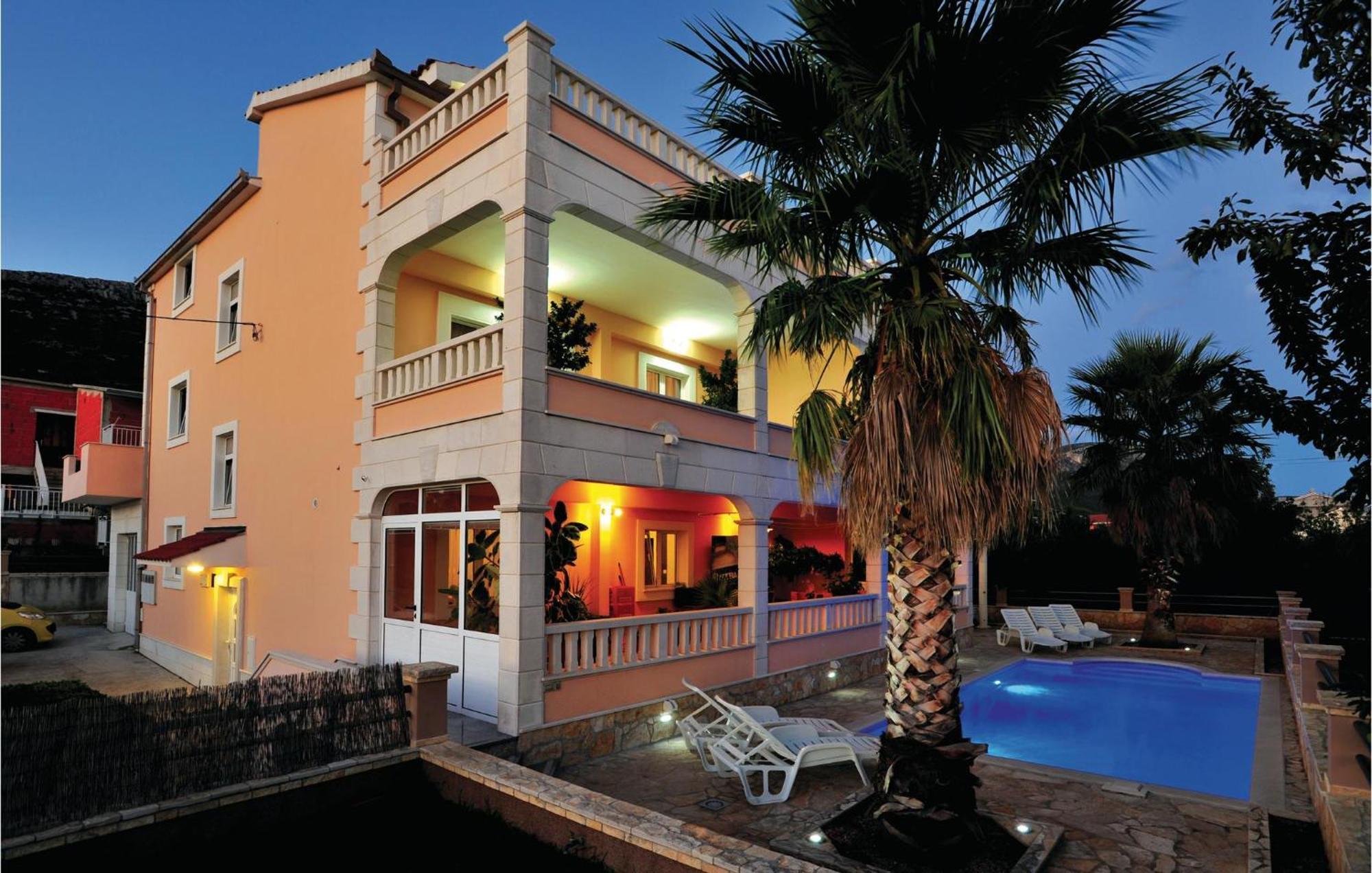 Amazing Home In Kastel Stari With House Sea View Kaštela Extérieur photo